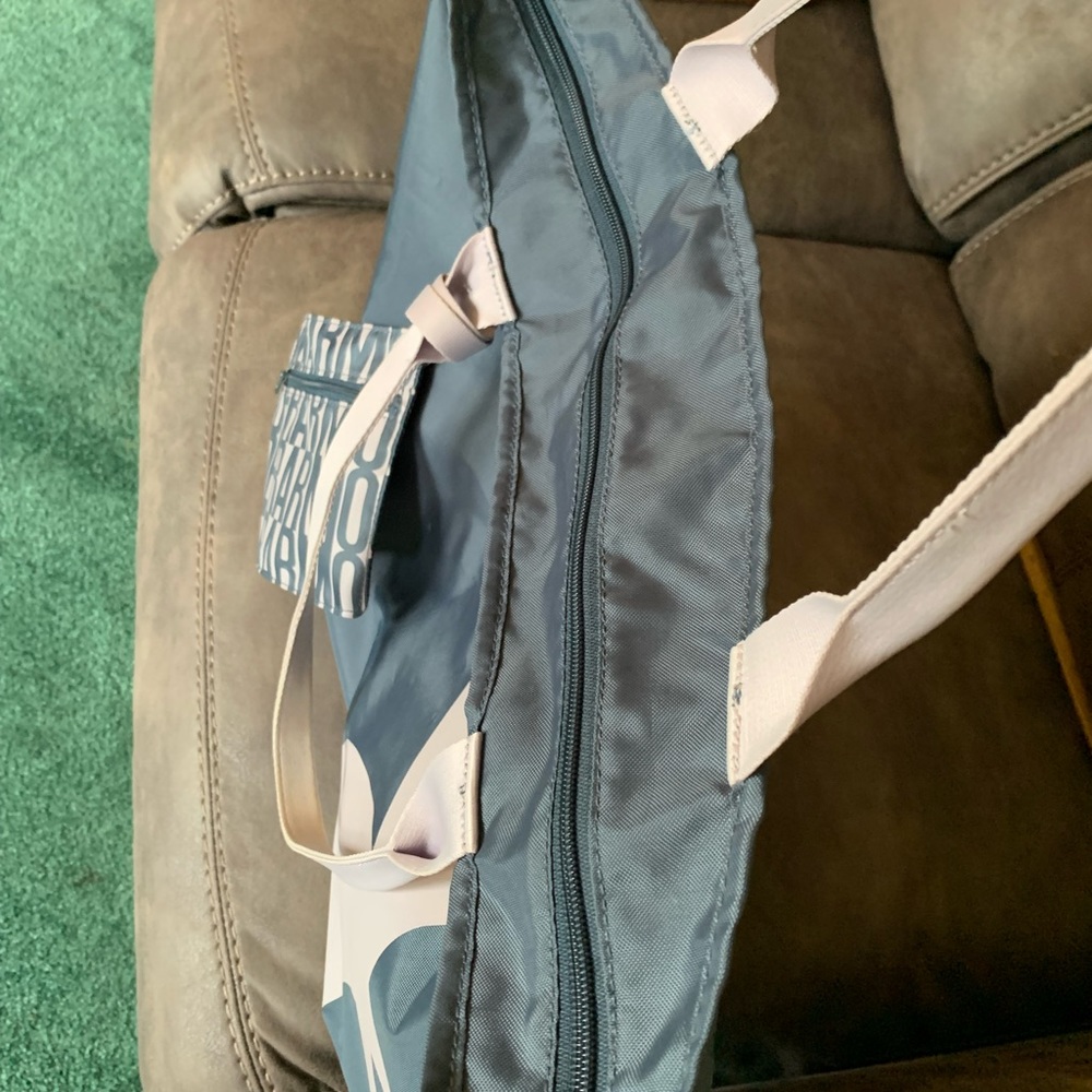 Gym bag - Picture 2 of 5